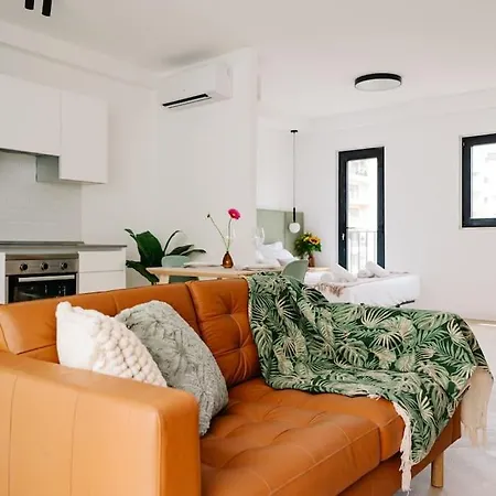 Silema Main Street Luxury 8