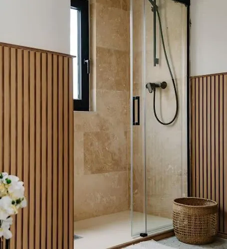 Silema Main Street Luxury 8