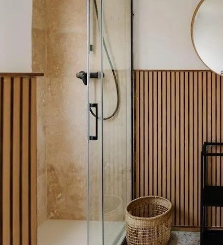 Silema Main Street Luxury 8 *