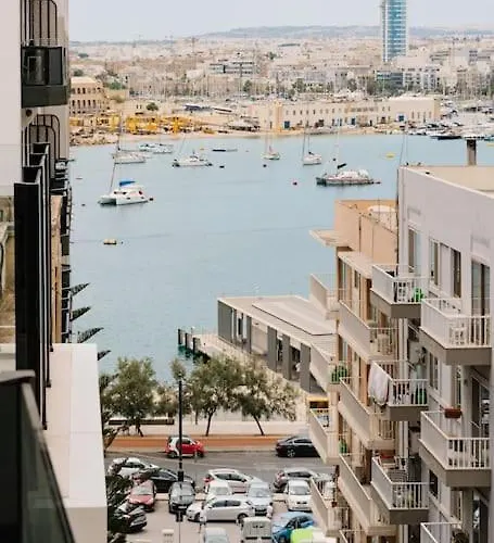 Silema Main Street Luxury 8 Apartman