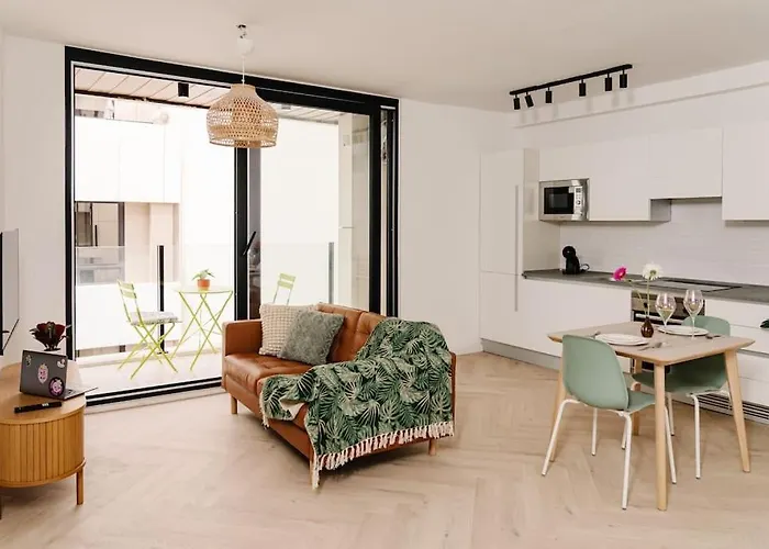 Silema Main Street Luxury 8 Apartman *